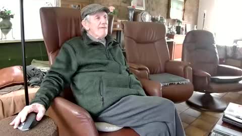 Snapshot of johan7_heet chatting on January 19, 12:39 pm johan7 heet online show from January 19, 12:39 pm
