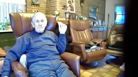 Snapshot of johan7_heet chatting on December 18, 3:00 pm johan7 heet online show from December 18, 3:00 pm