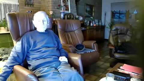 Snapshot of johan7_heet chatting on December 28, 3:59 pm johan7 heet online show from December 28, 3:59 pm