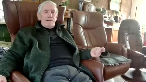 Snapshot of johan7_heet chatting on February 10, 10:42 am johan7 heet online show from February 10, 10:42 am