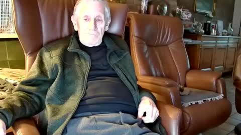 Snapshot of johan7_heet chatting on February 12, 4:33 pm johan7 heet online show from February 12, 4:33 pm