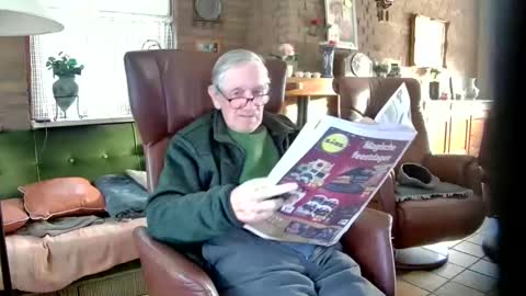 Snapshot of johan7_heet chatting on December 7, 2:13 pm johan7 heet online show from December 7, 2:13 pm