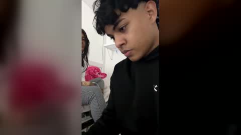 Johan Beley online show from February 21, 9:05 pm