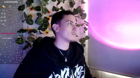 johan_parker222 online show from September 17, 7:26 pm