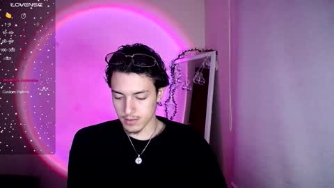 johan_parker222 online show from February 14, 7:03 am