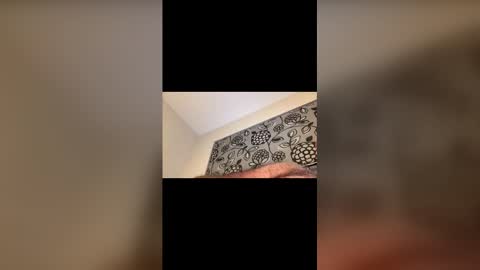 john091254 online show from April 26, 2:53 am