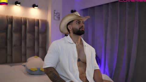 john online show from April 4, 12:24 pm