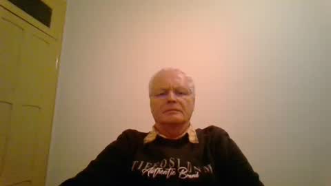 Snapshot of johndesnudado chatting on December 28, 12:04 am johndesnudado online show from December 28, 12:04 am