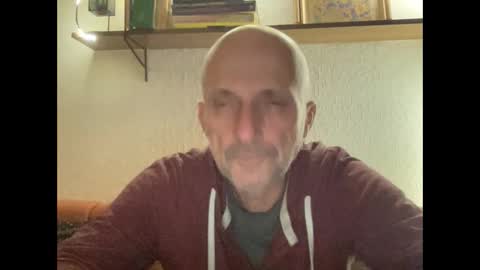 SeriousCurious online show from October 9, 10:25 pm