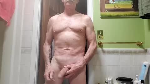 Snapshot of johnlong71 chatting on December 30, 1:58 am johnlong71 online show from December 30, 1:58 am