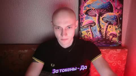 Snapshot of johnny_positive chatting on February 1, 4:33 pm Johnny online show from February 1, 4:33 pm