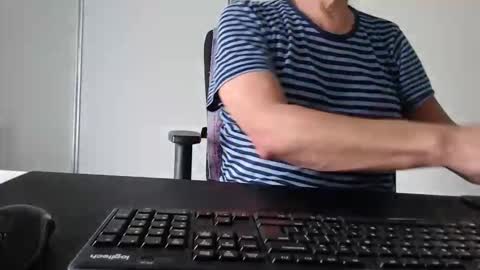 johnny_walker14 online show from October 11, 9:46 am