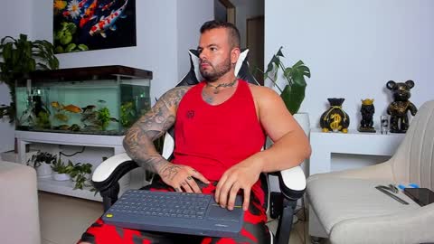 Snapshot of johnnygrayson_ chatting on September 24, 11:36 pm JOHNNY online show from September 24, 11:36 pm