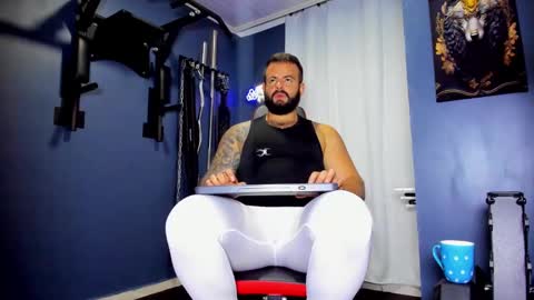 Snapshot of johnnygrayson_ chatting on February 14, 11:32 pm JOHNNY online show from February 14, 11:32 pm