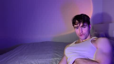 Johnny online show from December 9, 7:13 pm