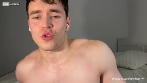 Johnny online show from February 8, 8:42 pm