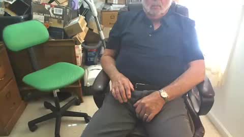 johnnys110153 online show from November 1, 5:17 pm