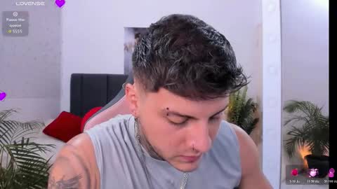 Johny online show from December 18, 6:59 pm