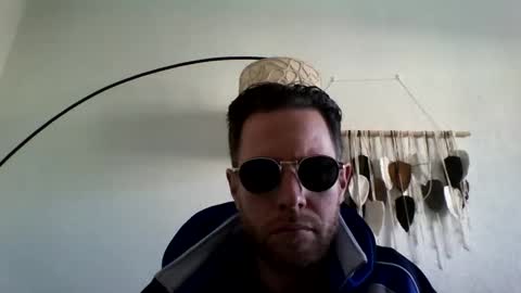 jojo19844 online show from March 30, 8:15 am