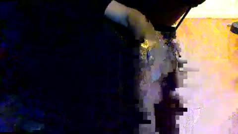 Snapshot of jon_p10 chatting on November 1, 1:31 am Jon P online show from November 1, 1:31 am