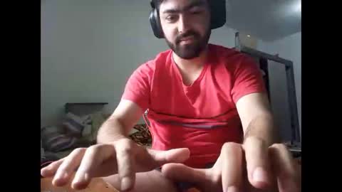 jonasf2525 online show from December 1, 6:33 pm