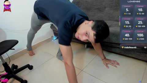 Instagram jonathanfit14 online show from January 30, 8:42 pm