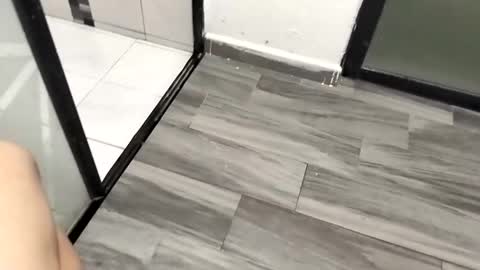 jondick64 online show from December 18, 3:57 am