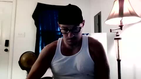 jonesmc629844216 online show from May 18, 10:25 pm