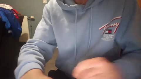 jonlow1 online show from January 7, 11:56 pm