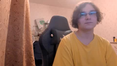 Snapshot of jonnymyloka chatting on October 25, 7:04 pm JONNY online show from October 25, 7:04 pm