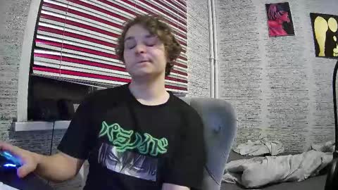 Snapshot of jonnymyloka chatting on December 23, 7:52 pm JONNY online show from December 23, 7:52 pm