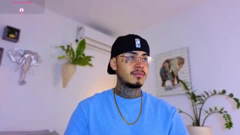 Jordan Smith online show from December 19, 10:17 pm