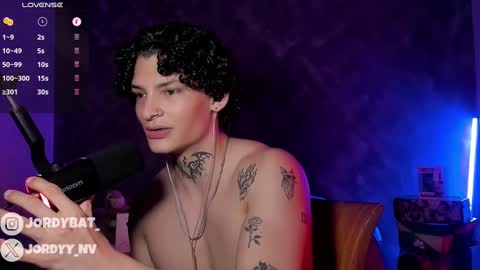 Snapshot of jordybatt chatting on March 11, 8:20 pm JORDY online show from March 11, 8:20 pm