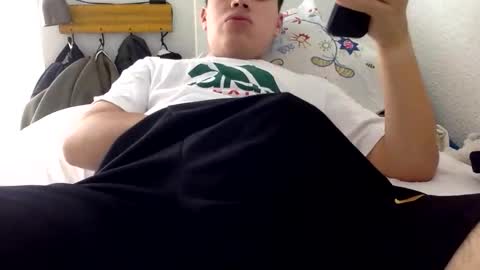 jorgeventlezn online show from May 20, 11:28 am