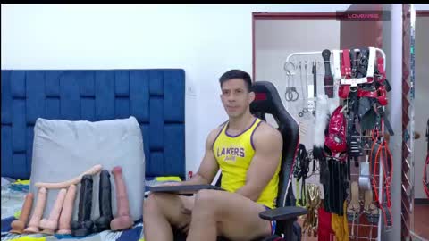 jose_rumbero91 online show from May 21, 1:37 pm