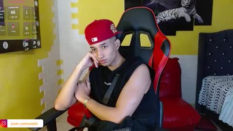 Snapshot of jose_sexycumm chatting on October 20, 9:30 pm jose_sexycumm online show from October 20, 9:30 pm
