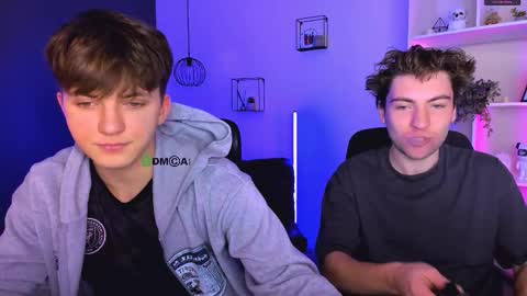 joseph_bear_ online show from February 1, 9:41 am