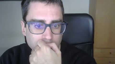 Jose online show from March 31, 11:01 am