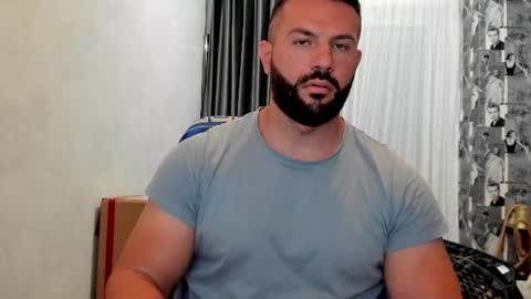 joshuamuscle69 online show from June 16, 4:15 am