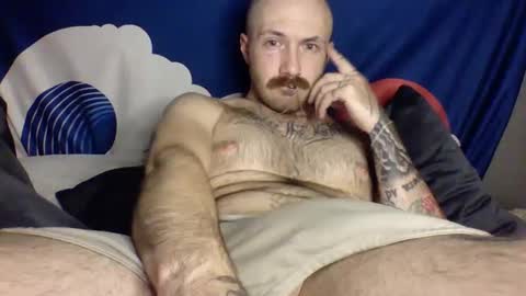 Snapshot of josiahcoffeee chatting on February 22, 8:40 am Josiah Coffee online show from February 22, 8:40 am