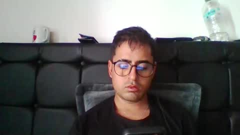 josux8 online show from April 21, 5:41 pm