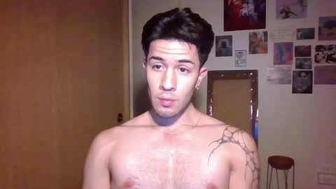 Snapshot of jotarojas1 chatting on January 22, 12:59 am jotarojas1 online show from January 22, 12:59 am