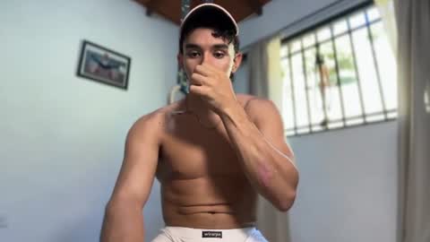 Im Jouliano online show from July 7, 3:16 pm