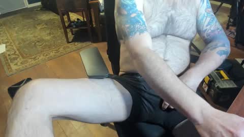 Snapshot of jsimon04 chatting on February 25, 2:33 pm jsimon04 online show from February 25, 2:33 pm