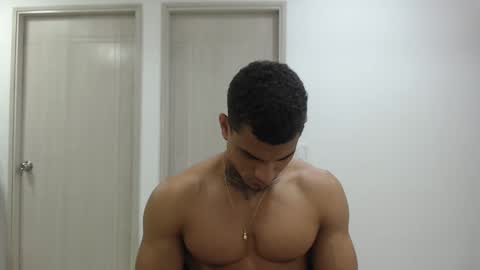 Snapshot of juan_gomez_1 chatting on January 30, 11:22 am juan_gomez_1 online show from January 30, 11:22 am