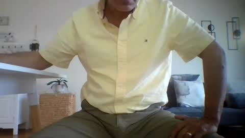 juanearth1 online show from July 6, 10:43 pm