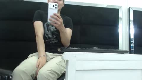 JuanGomm online show from March 3, 2:52 am