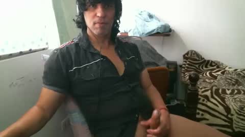 Snapshot of juanito2727 chatting on February 25, 2:44 pm amor online show from February 25, 2:44 pm