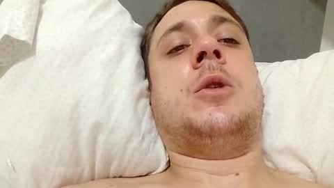 Snapshot of juanmapapiirico chatting on October 23, 2:04 am JuanmaSEX online show from October 23, 2:04 am