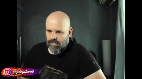 JuicyLounge online show from June 18, 9:58 am